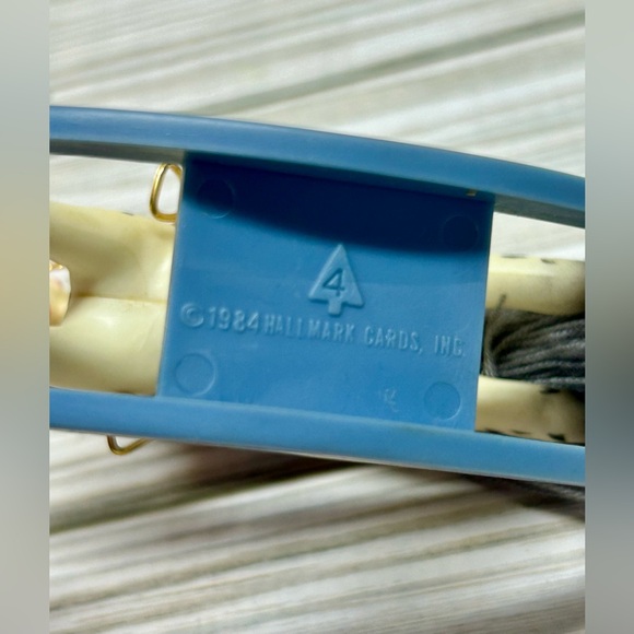 Vintage Hallmark Ornament Rocking Horse 1984 Fourth In Series Keepsake - Picture 7 of 7